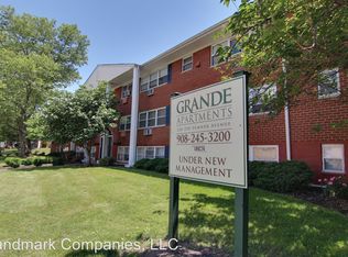 230 W Sumner Ave APT 75, Roselle Park, NJ 07204