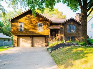 3705 Robin Ln, Saint Joseph, MO 64506