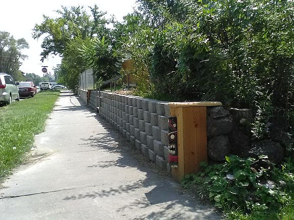 3rd image of 337 Hill St