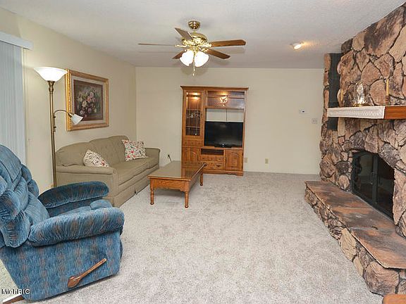 4th image of 10280 E Mn Ave