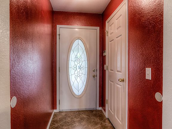 3rd image of 8824 Timberlake Dr