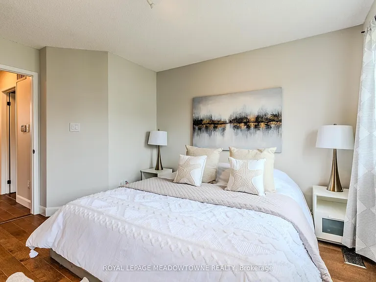 3206 Apricot St — Photo 36