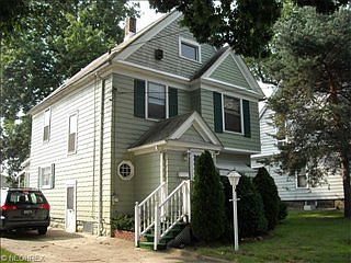 2nd image of 2449 2nd St
