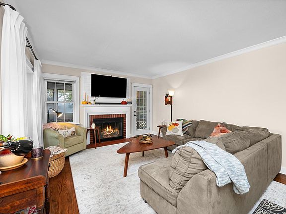 5th image of 537 W Hayes St