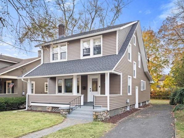 17 Rockland Ter, Suffern, NY 10901