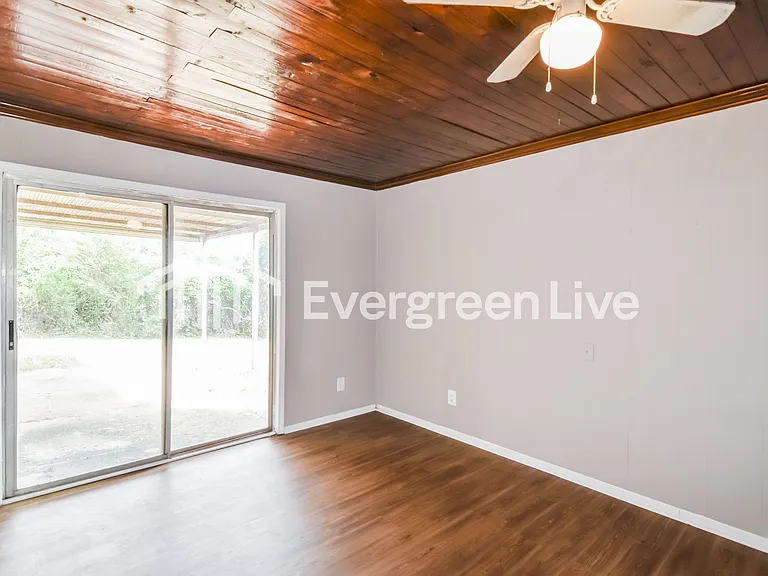 203 Juniper Ct — Photo 6