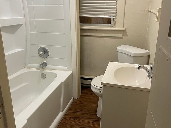 2nd image of 658 N Prospect St APT 3