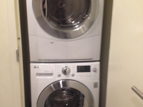 3rd image of 1110 Dekalb Ave