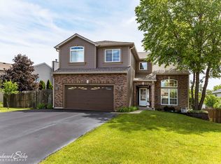 1132 Heavens Gate, Lake In The Hills, IL 60156