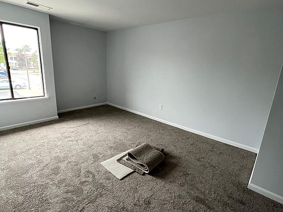 2nd image of 25 Coolbrook Ct #D