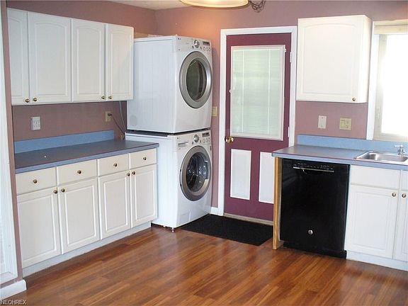 2nd image of 12104 Lena Ave