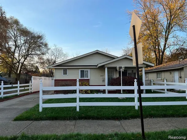 261 Hughes Ave, Pontiac, MI 48341