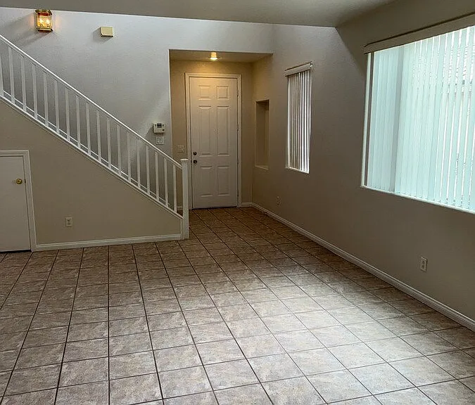 8475 Regal Hills Ct — Photo 8