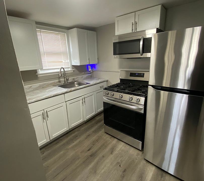 1st image of 3819 Melville Ave Unit 1