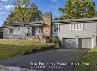 5745 N Ava Ter, Kansas City, MO 64151