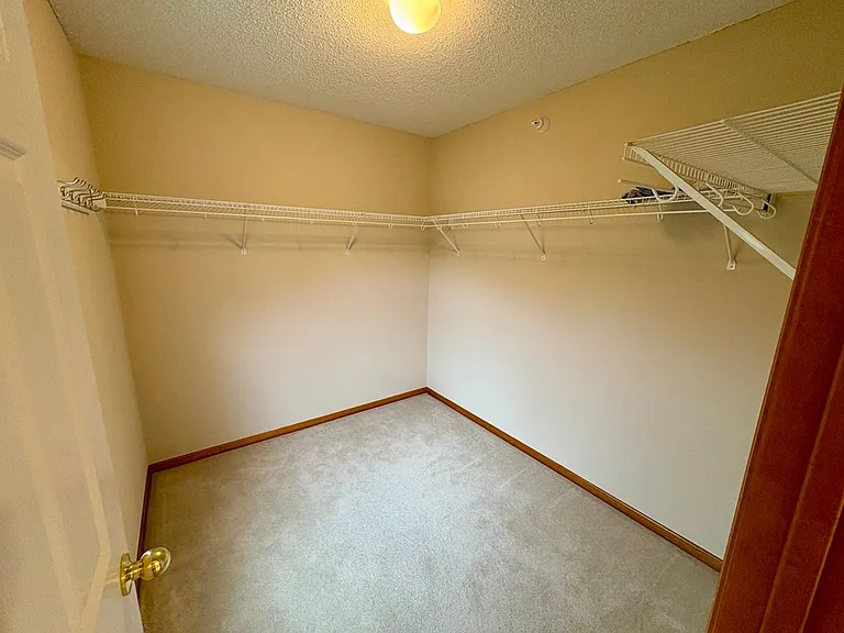 17600 68th Pl N — Photo 19