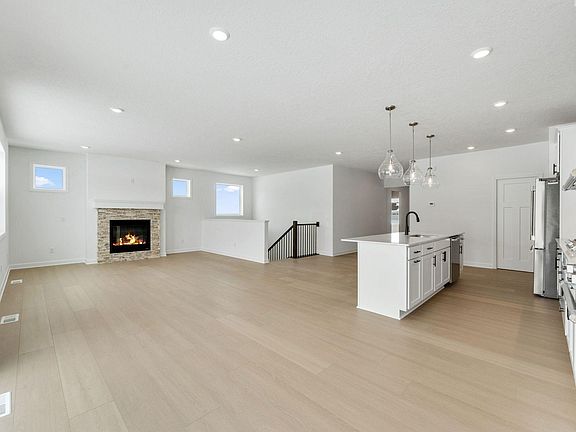 5th image of 5404 King Arthur Ln NW