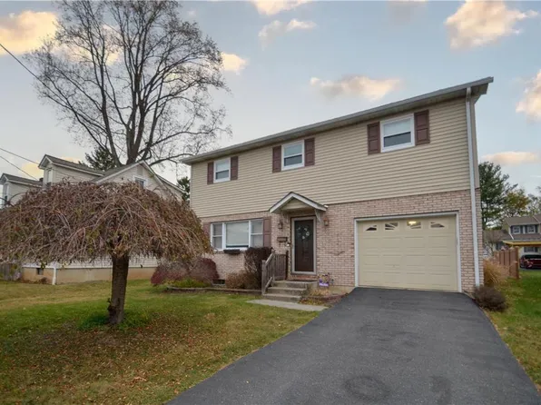1683 Washington St, Catasauqua, PA 18032