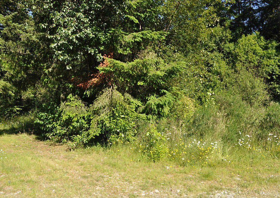 1st image of 2 63rd Ave E