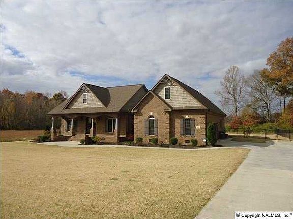 3rd image of 554 Greenville Pike