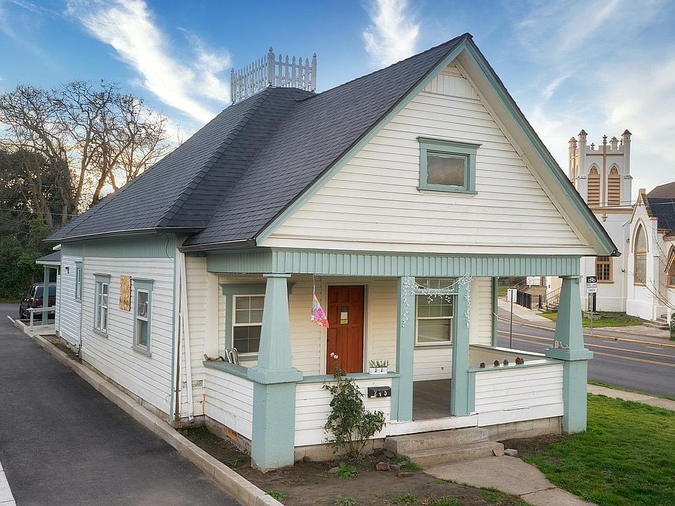 1st image of 245 N Oakdale Ave