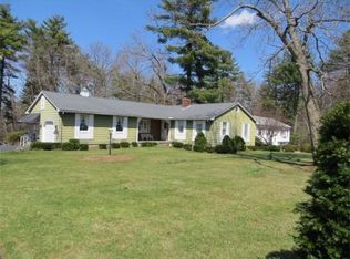 1476 S Branch Pkwy, Springfield, MA 01129