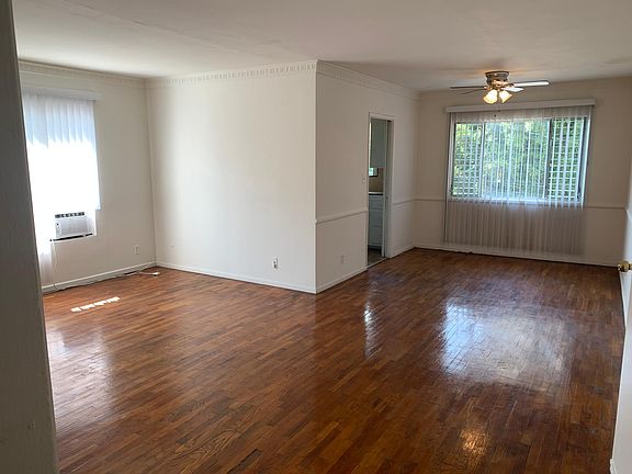 2nd image of 356 N Hayworth Ave #9