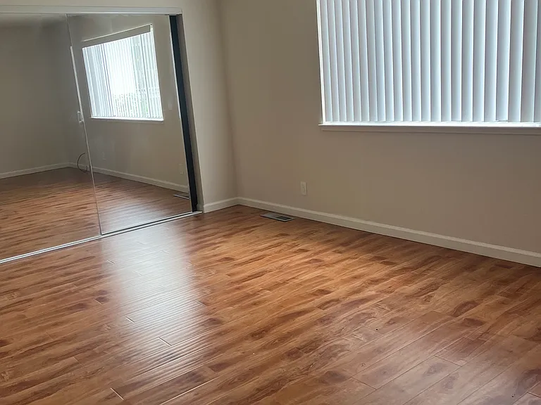 3532 Laguna Ave #4 — Photo 9