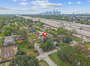 3213 Des Chaumes St, Houston, TX 77026