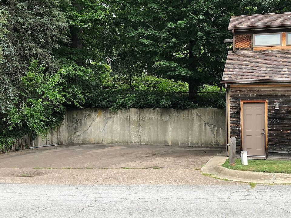 1st image of 8661 Lake Ave