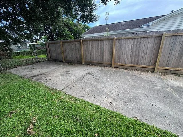 1812 River Oaks Dr — Photo 11