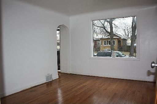 2nd image of 3536 N Oriole Ave