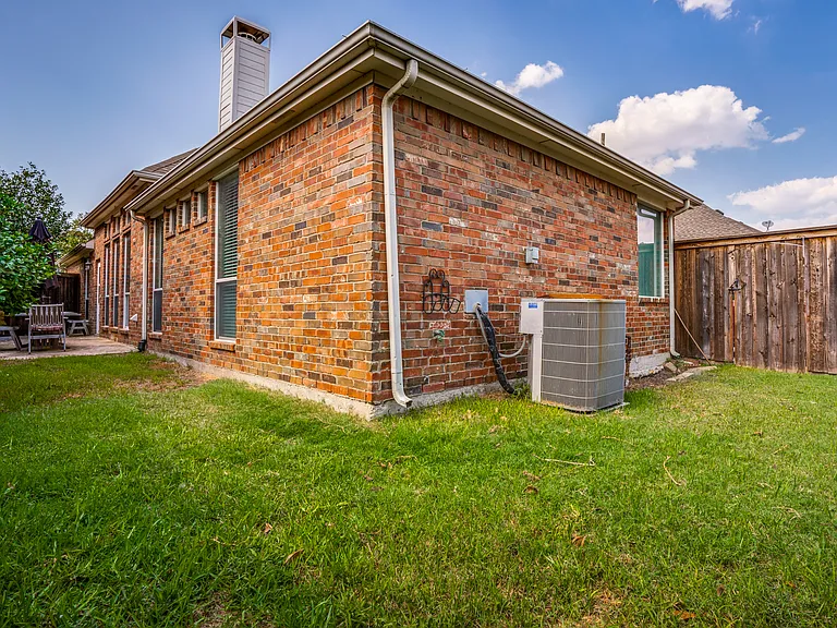 4432 Duval Dr — Photo 37