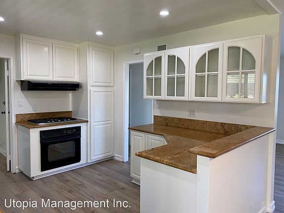 5th image of 4835 Cobb Dr
