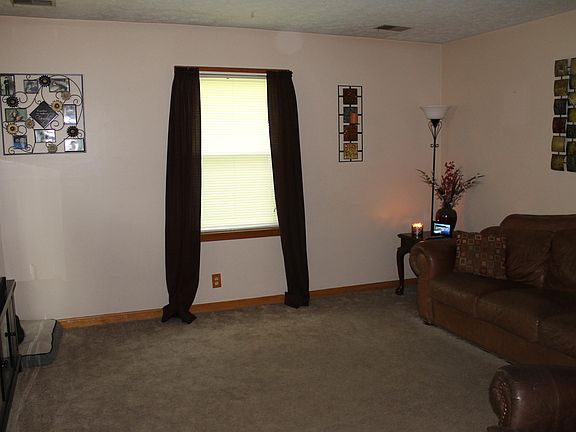 2nd image of 5002 Ventura Dr