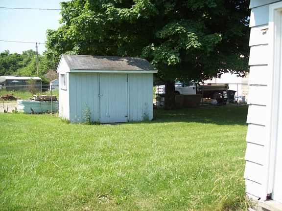 3rd image of 3425 Susannah Ave