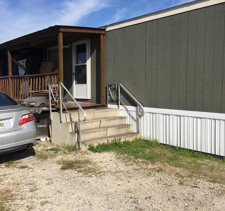 2nd image of 118 Manchester Cir