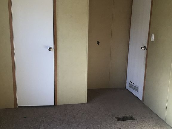 5th image of 9910 Geraldine St #160