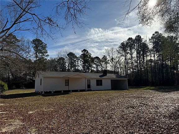 2nd image of 165 Mosquito Rd