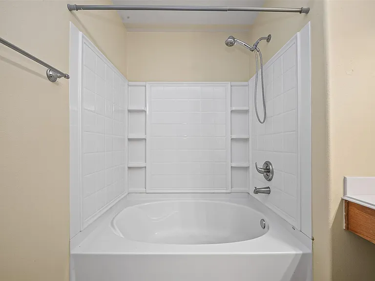 13022 Cherton Ct — Photo 36