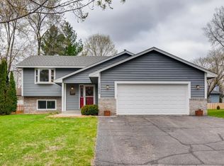 11600 Silverod St NW, Coon Rapids, MN 55433