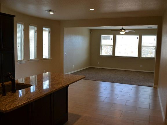 4th image of 3116 Red Orchard Dr