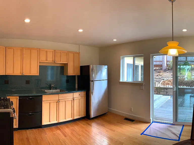 450 Loma Vista Ter — Photo 5