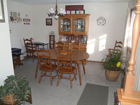 3rd image of 1703 Eastmoreland Ave