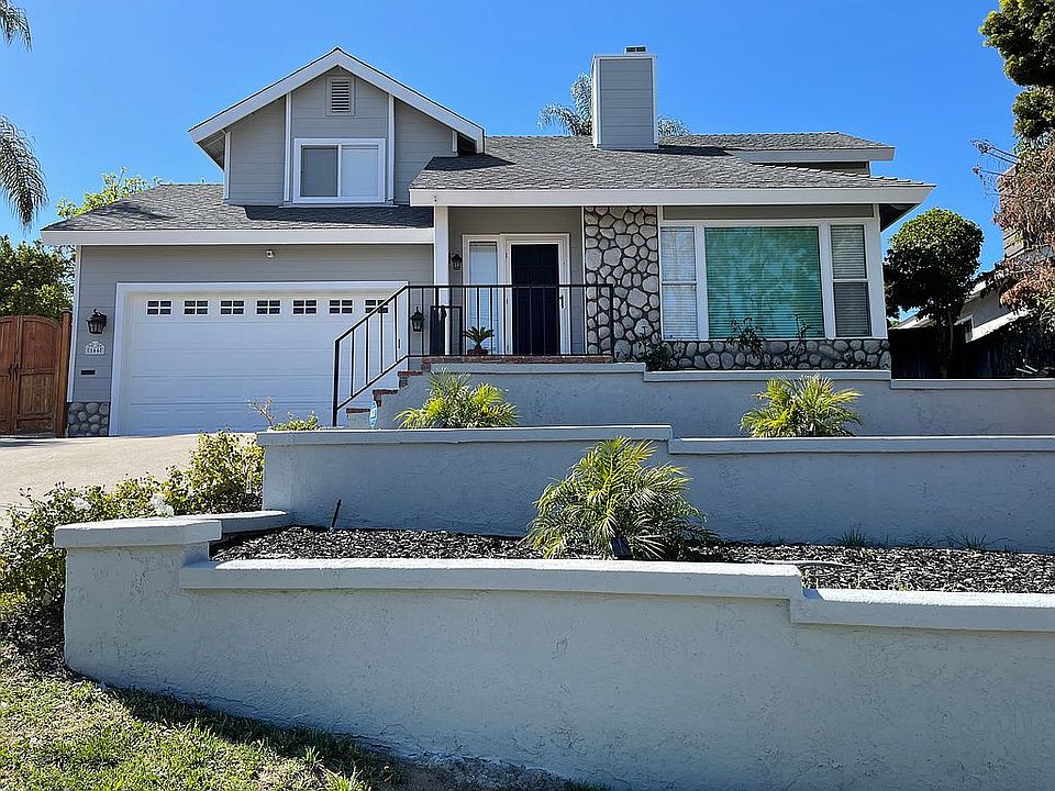 1st image of 166 N Cuyamaca St N