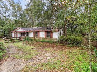 2613 Club House Rd, Mobile, AL 36605