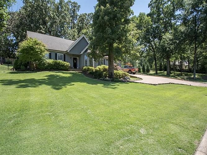 1st image of 7297 Deep Valley Dr