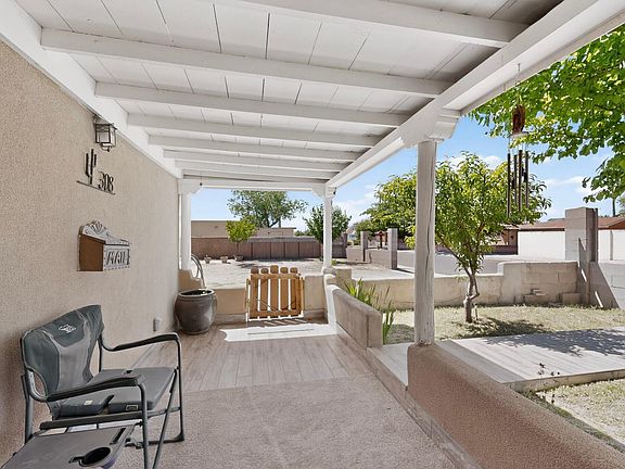 5th image of 308 Dolores Dr NW