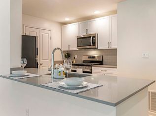 1 Avalon Way #2B-2BA-1182SQFT, Plymouth, MA 02360