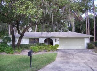 700 Azalea Ct. Mt, Mount Dora, FL 32757